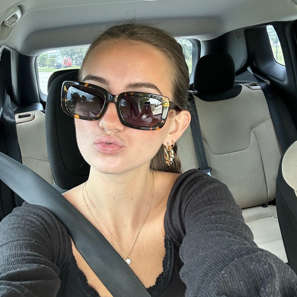 Meet your Posher, Cassidy